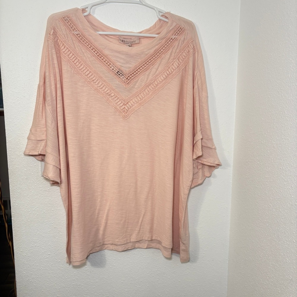 Philosophy V-Neck Crochet Neckline Short Sleeve Ruffle Sleeve Size 3X NEW Blush